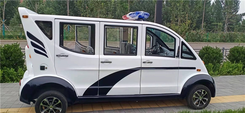 徽县警用巡逻车